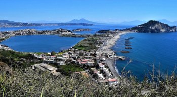 Stabilimenti balneari di Capo Miseno, la Marina paga il doppio
