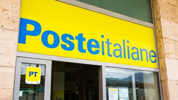 Quanto guadagna un postino di Poste italiane: stipendi 2023