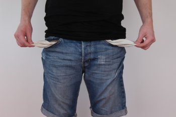 VFP1 e VFP4, errore NoiPa e stipendi a zero euro: cosa è successo e quando verranno pagati 