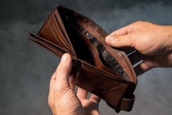 Stipendi Forze armate, a marzo si guadagna meno: tutte le trattenute