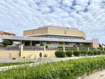 Marina Militare, chiusa la mensa di una scuola sottufficiali dopo la visita del sindacato