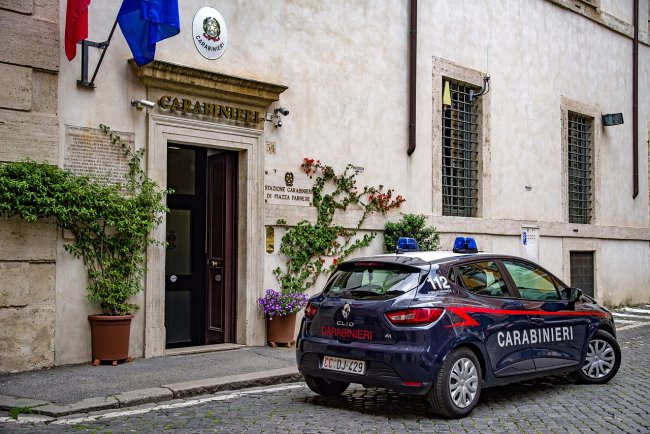 Un Carabiniere può avere la Partita Iva?