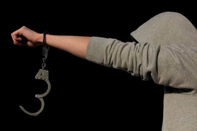 È legale dire bugie alla Polizia?